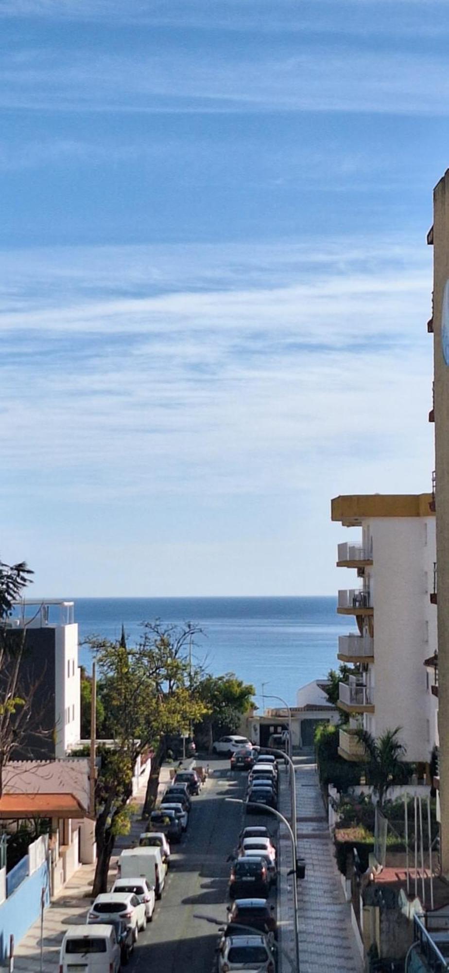Apartament With Sea View In *